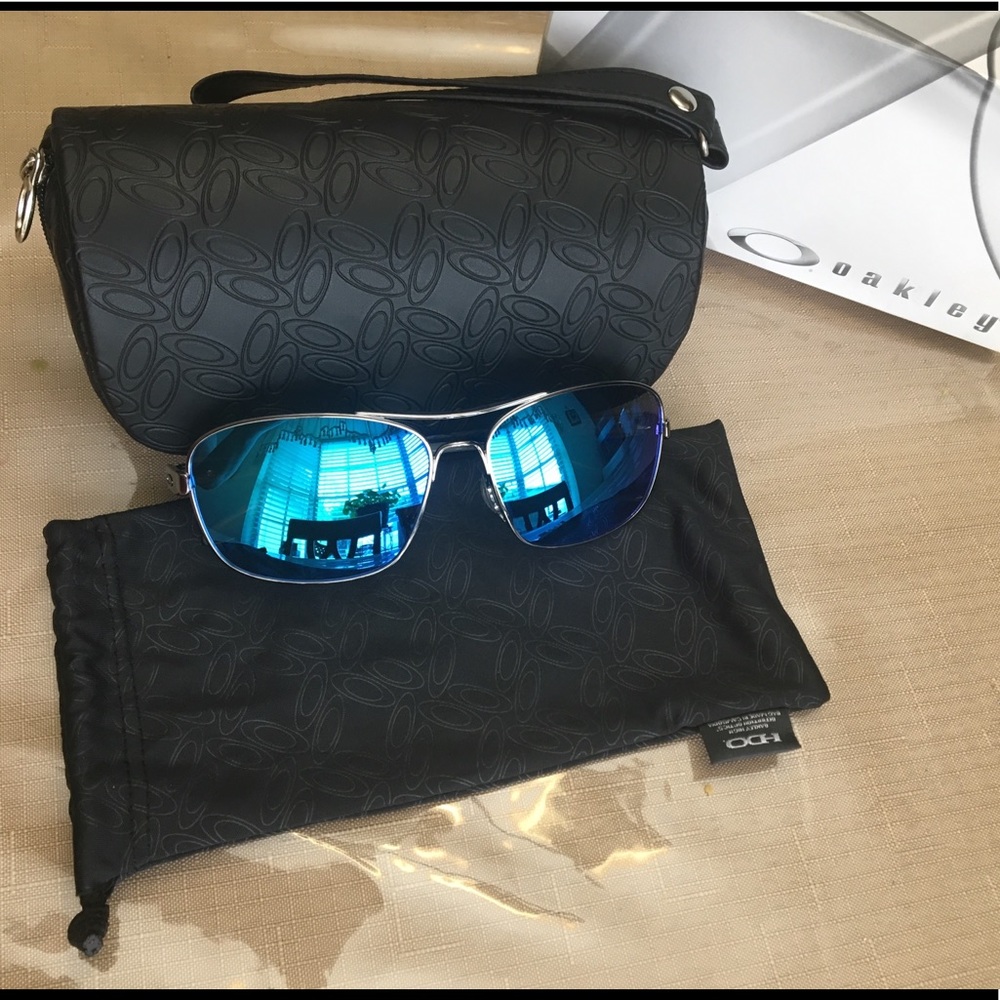 Oakley sunglasses